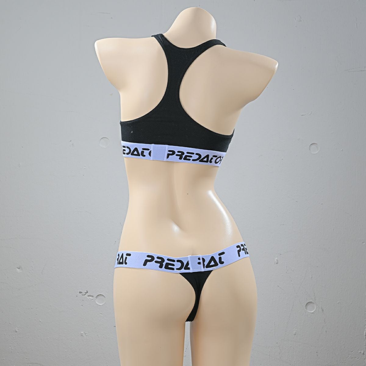 プレデターラットスタイルロゴスポーツブラ〈黒〉